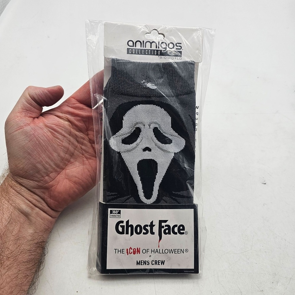 Ghost Face Socks Mens Size 10-13 Black Crew Horror Halloween Bioworld Icon